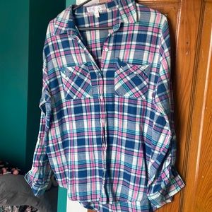 Cute flannel w studs